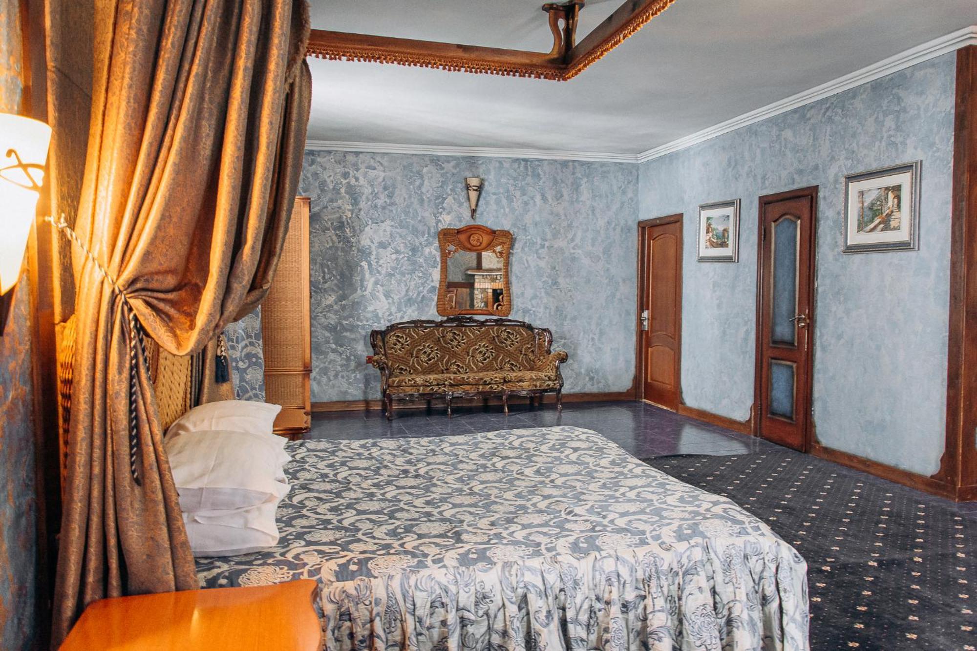 Vyshegrad Castle Hotel Вышгород Экстерьер фото