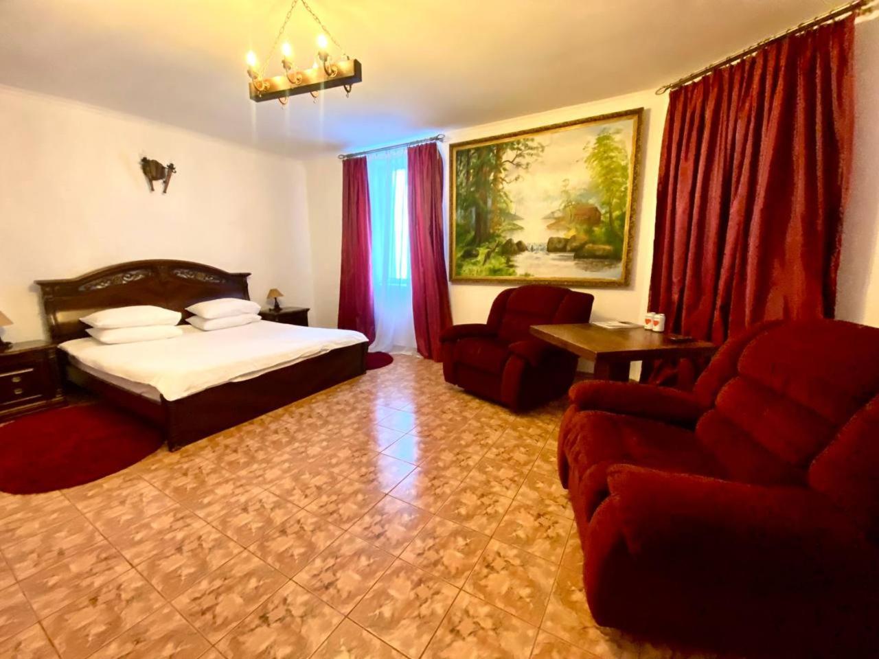 Vyshegrad Castle Hotel Вышгород Экстерьер фото