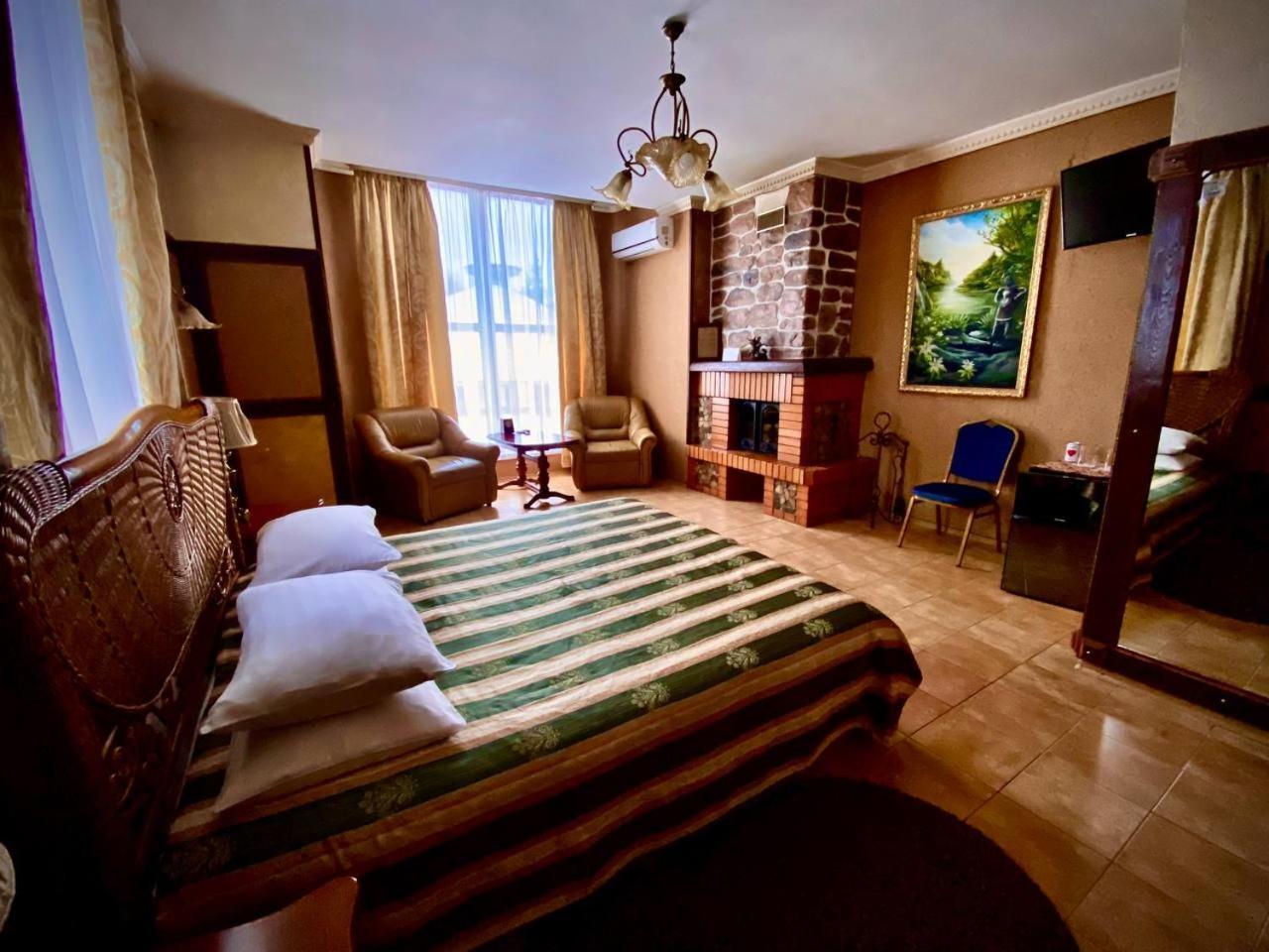 Vyshegrad Castle Hotel Вышгород Экстерьер фото