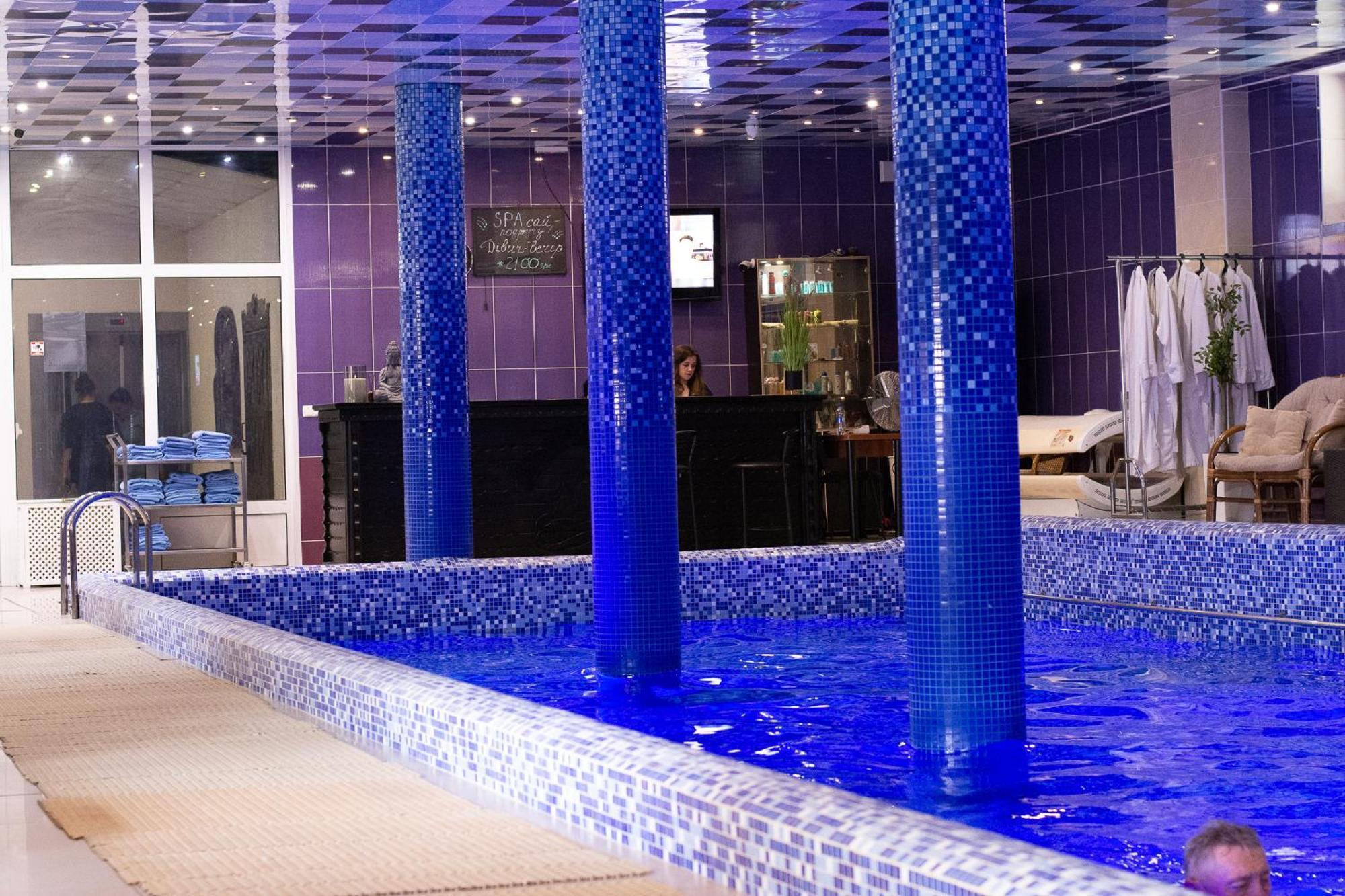 Vyshegrad Castle Hotel Вышгород Экстерьер фото